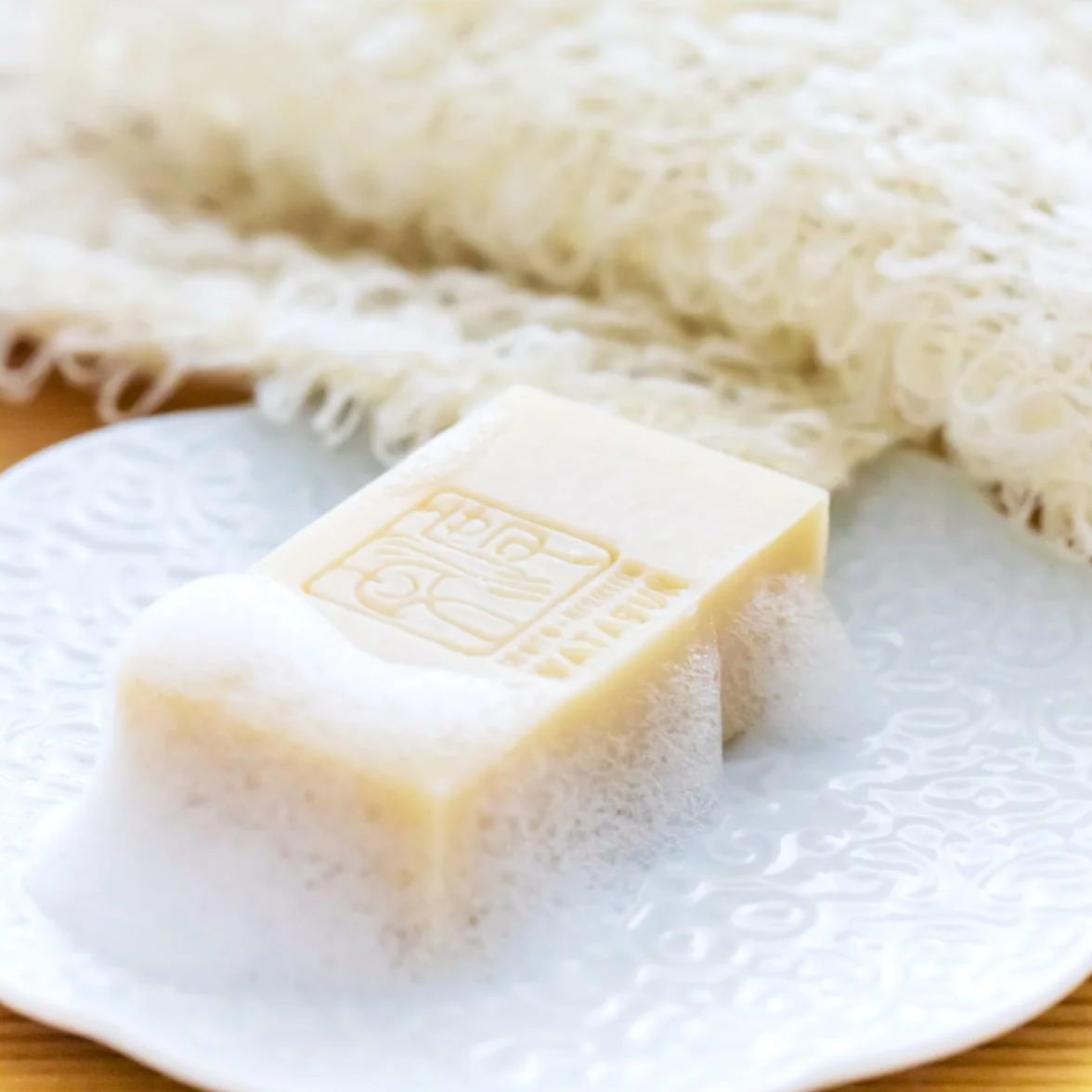 肌こすり用石鹸(シルク成分配合) 大(80g)