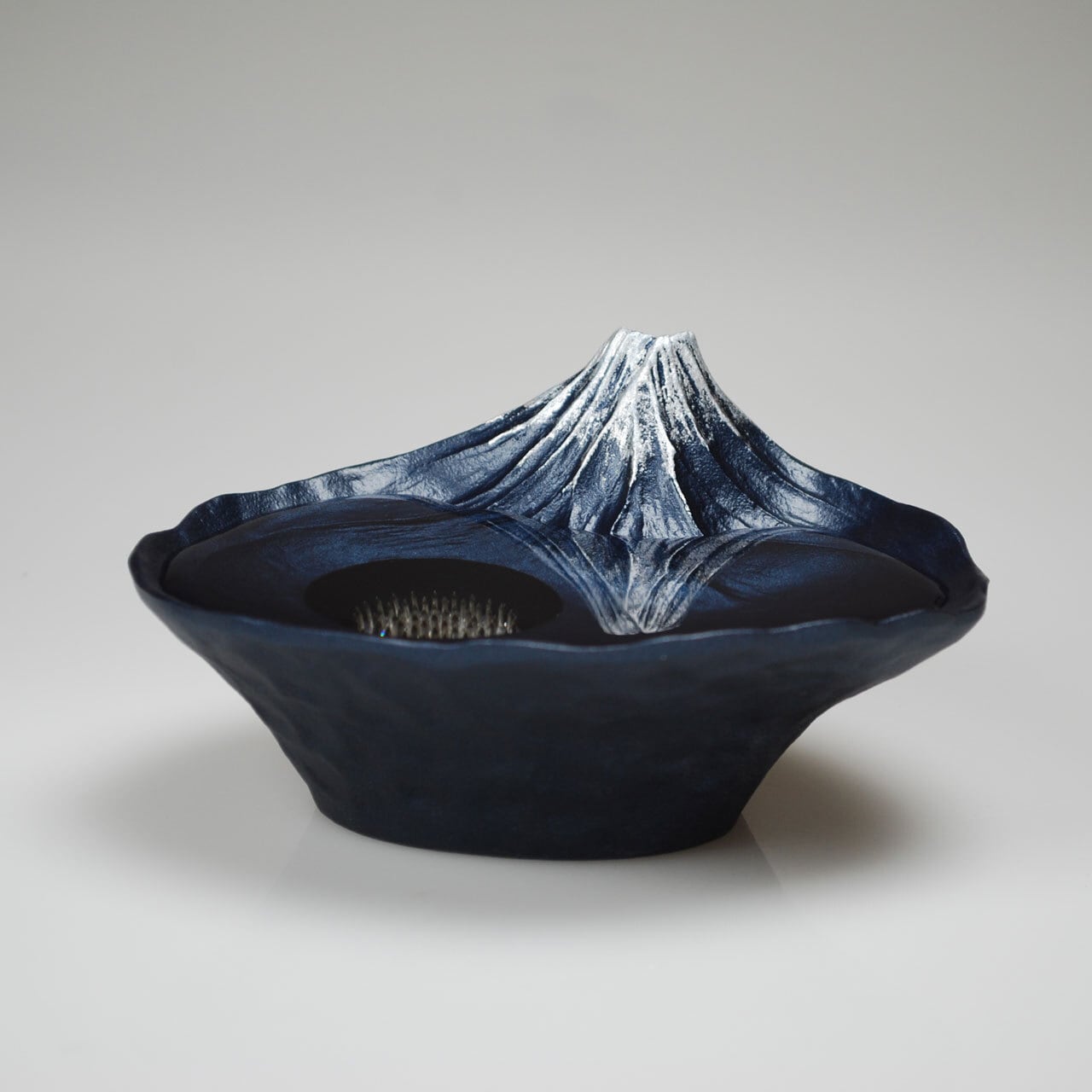 【銀雅堂】さかさ富士(花器)